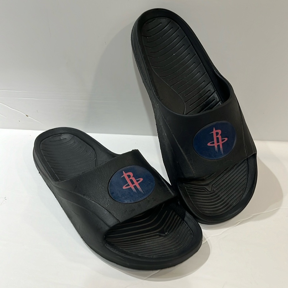 Houston Rockets men’s rubber slides size 9-10, color: Black/Red.